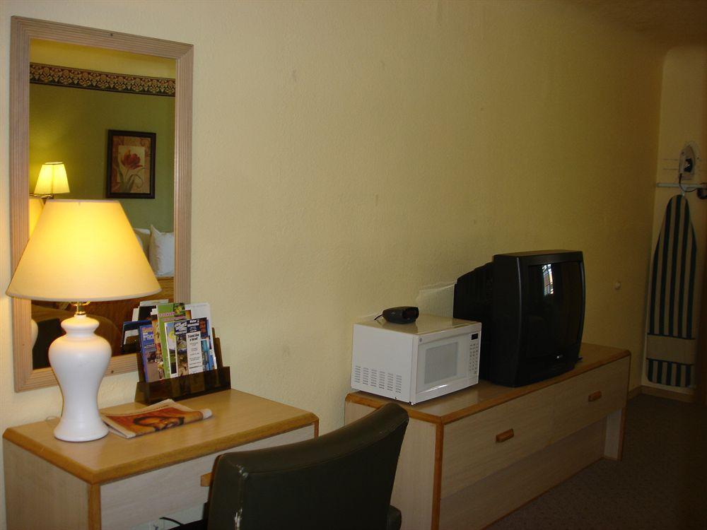 Value Inn Motel Eugene Airport ภายนอก รูปภาพ